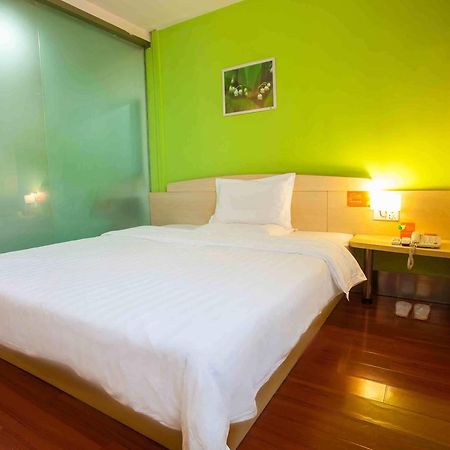 7Days Inn Lingshui Beidou Road Kamer foto